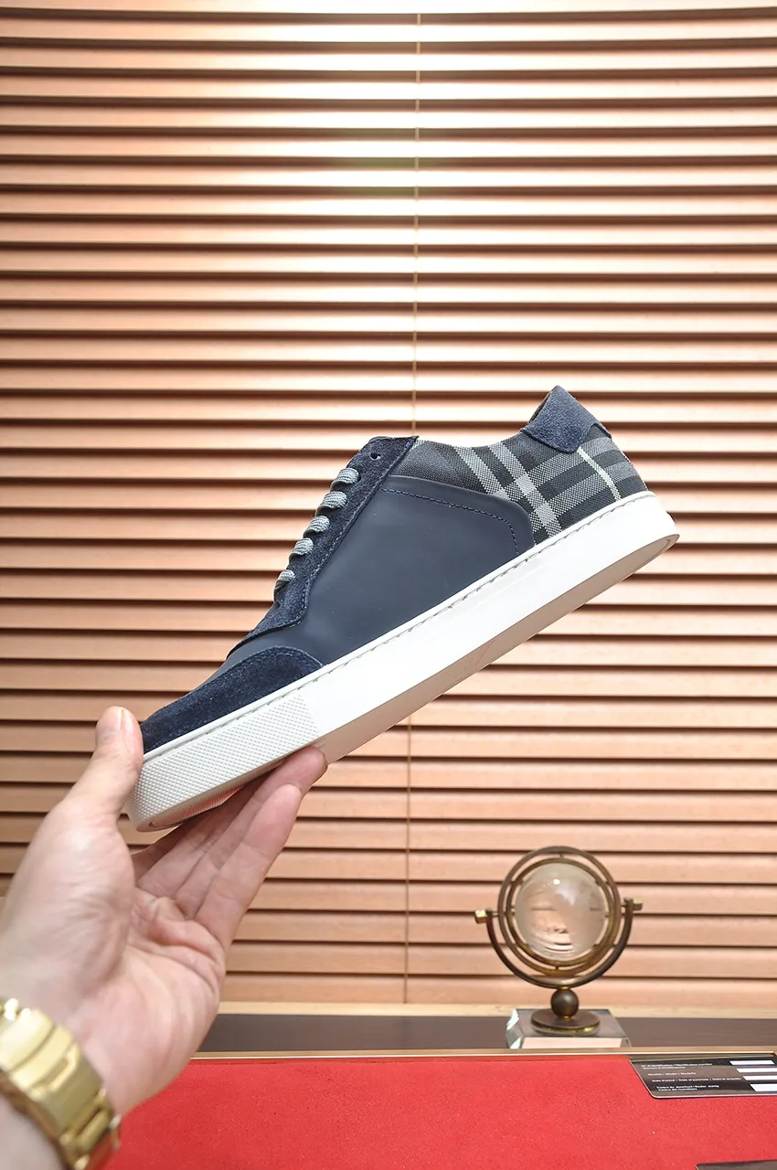 Men's shoes💰480💶[Burberry] (cowhide lining) classic low-top sneakers｜Imported cowhide with classic plaid fabric｜Cow leather lining｜Original outsole｜Fine workmanship and comfortable to wear Size: 38-44 (customized at 45)